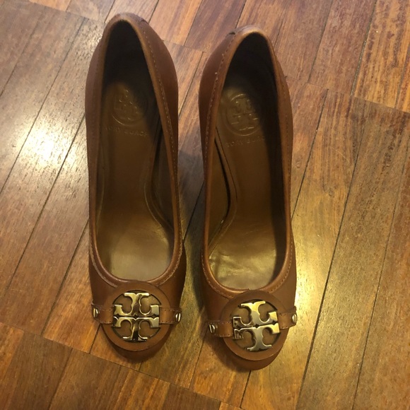 Tory Burch authentic brown leather heels 👠 - Picture 2 of 6